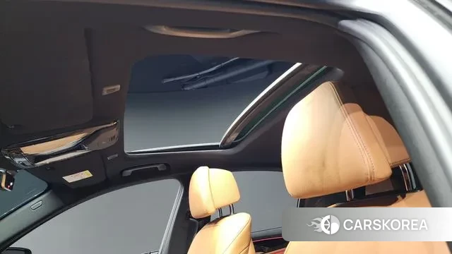 BMW 5 Series (G30) id 2985743 из Кореи 10