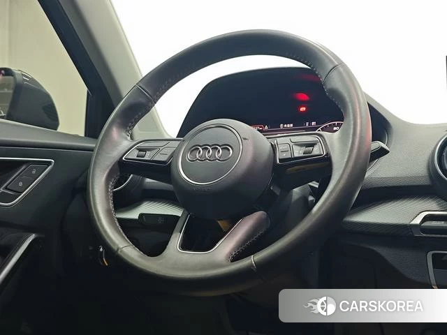 Audi Q2L e-tron id 3983254 из Китая 10