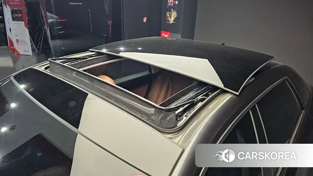 Hyundai Grandeur Hybrid (GN7) id 2900283 из Кореи 10