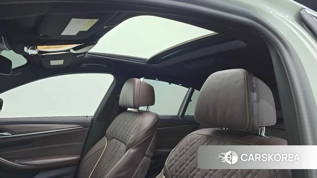 BMW 5 Series (G30) id 4180097 из Кореи 10