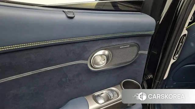 Genesis GV60 id 2959928 из Кореи 10