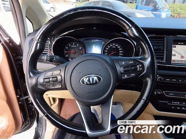 Kia The New Carnival id 2594849 из Кореи 10