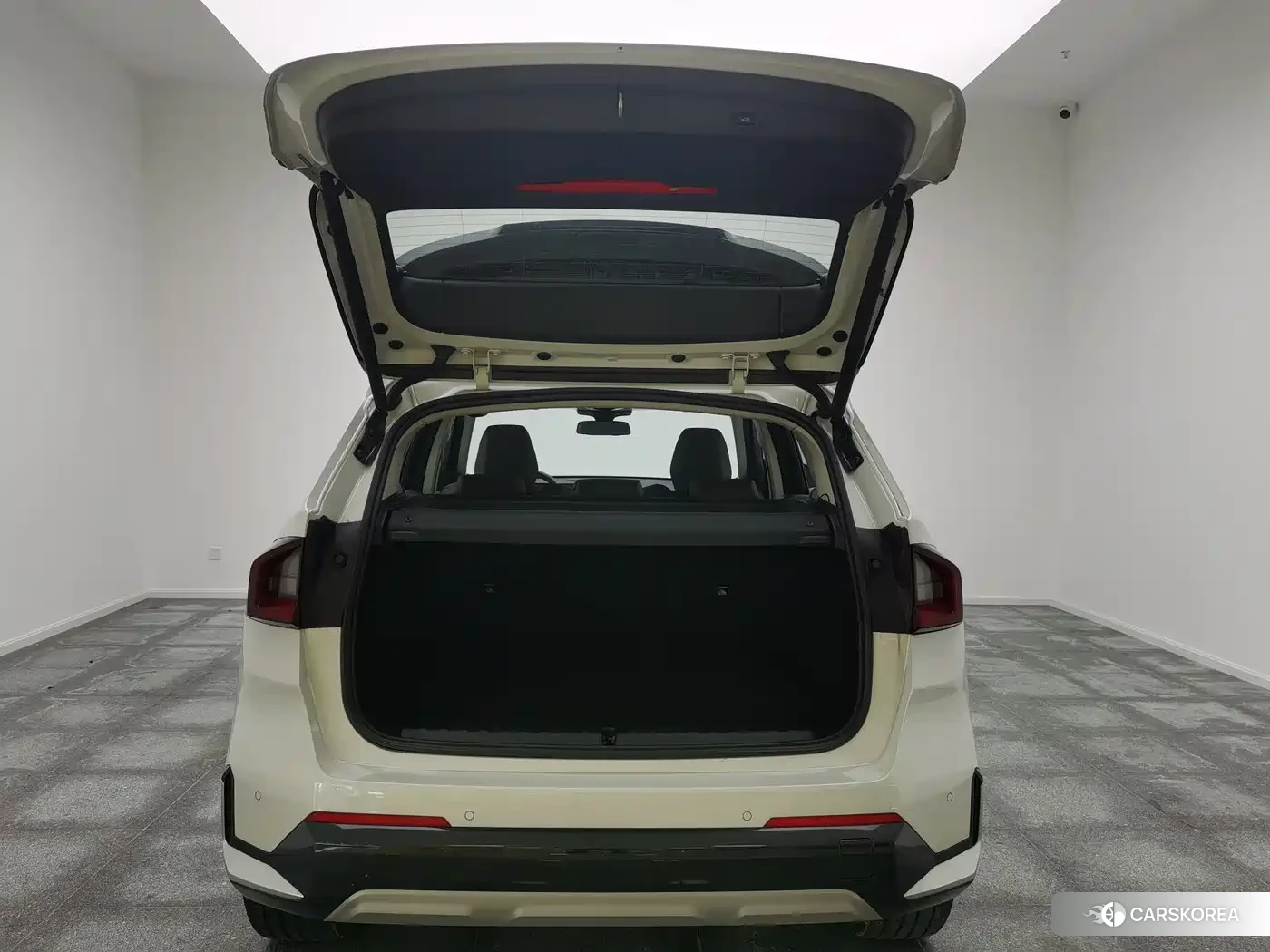 BMW X1 id 4559607 из Китая 10