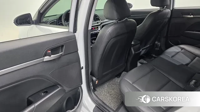 Hyundai Avante AD id 3469881 из Кореи 10