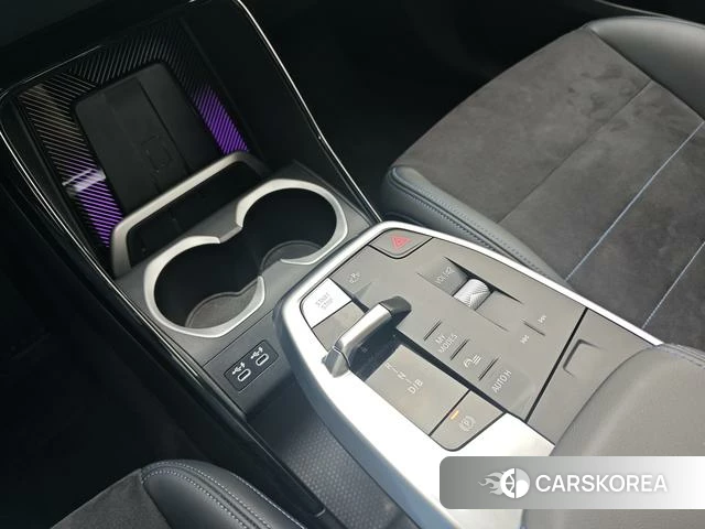 BMW iX1 id 4264036 из Китая 10