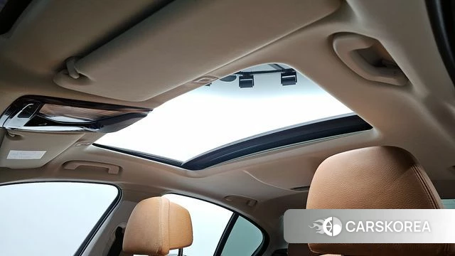 BMW 5 Series (G30) id 3860221 из Кореи 10