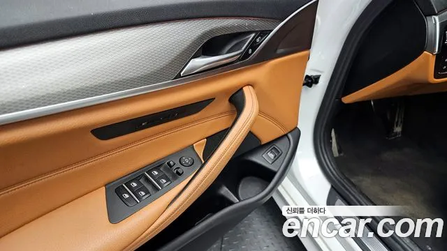 BMW 5 Series (G30) id 2204028 из Кореи 10