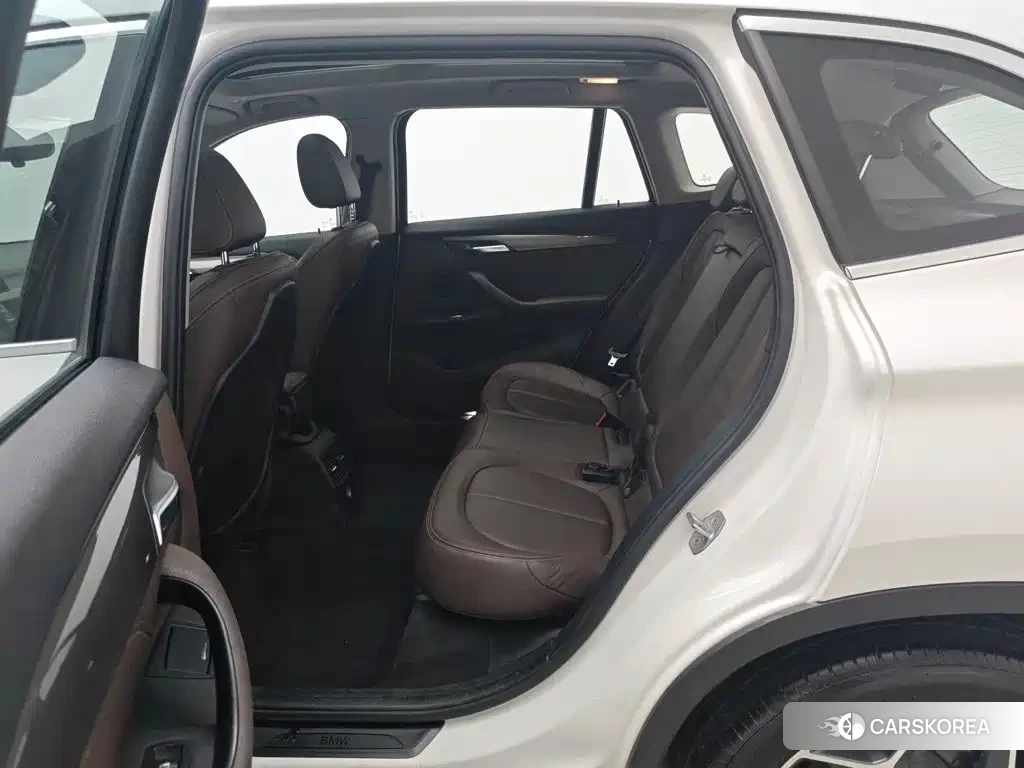 BMW X1 id 4679843 из Китая 10