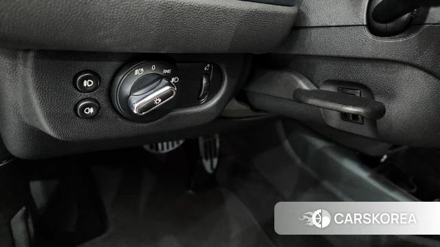 Mini Cooper Clubman id 4315332 из Кореи 10