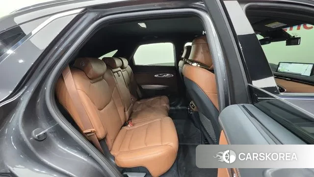 Genesis GV70 id 3508930 из Кореи 10