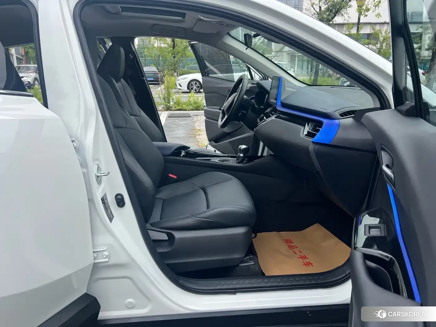 Toyota C-HR id 4546314 из Китая 10