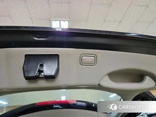 Kia All New Carnival id 4684613 из Кореи 10