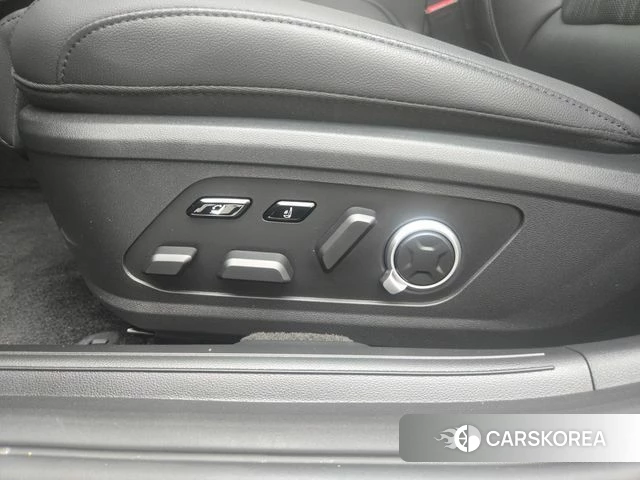 Hyundai Grandeur Hybrid (GN7) id 4336490 из Кореи 10