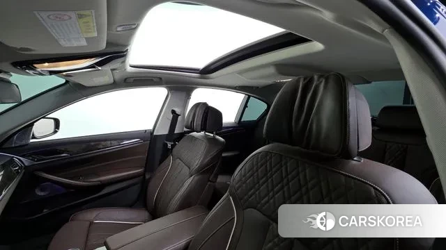 BMW 5 Series (G30) id 3368719 из Кореи 10