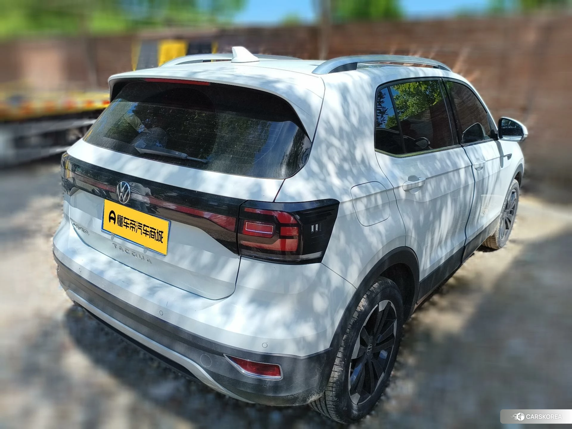 Volkswagen Exploring the shadow id 4441142 из Китая 10