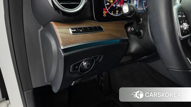 Mercedes-Benz E-Class W213 id 4900380 из Кореи 10