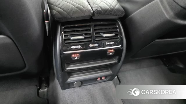 BMW 5 Series (G30) id 4581167 из Кореи 10