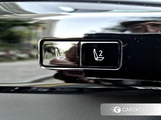 Hyundai Grandeur (GN7) id 4280685 из Кореи 10