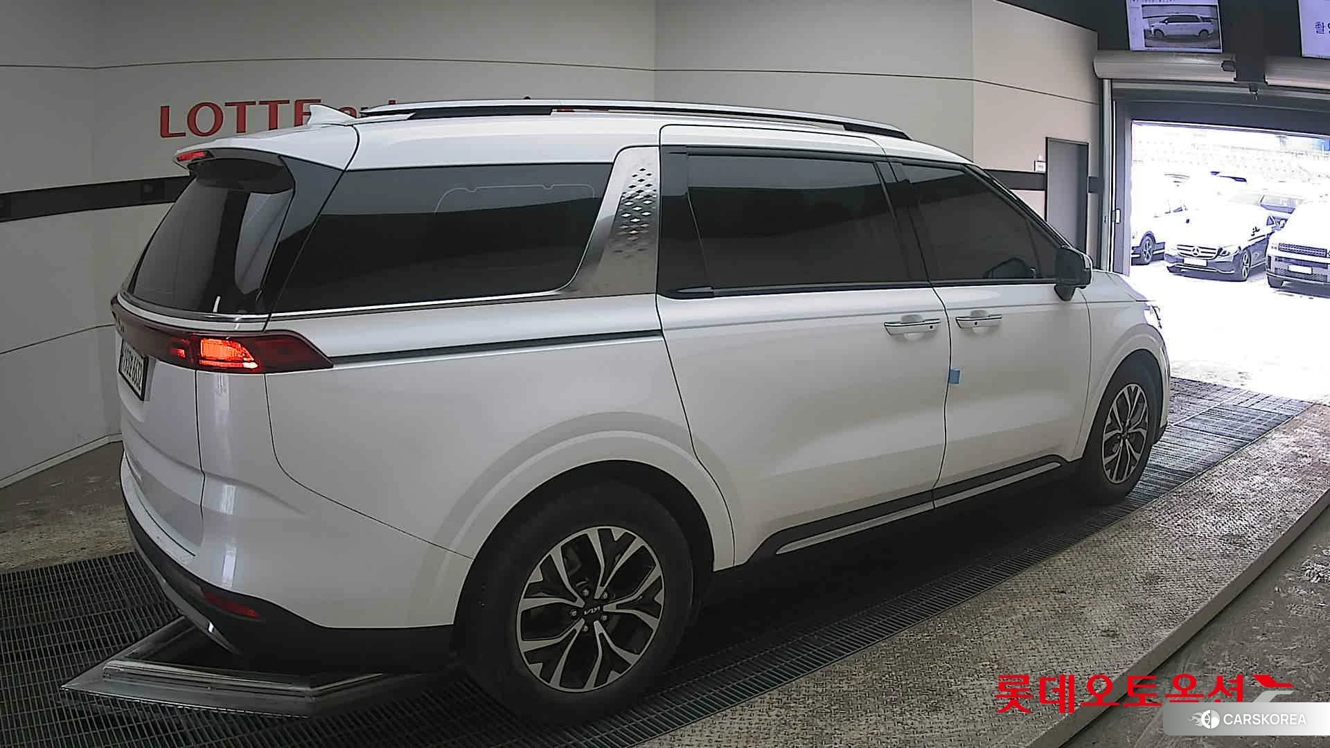 Kia Carnival id 3875767 из Кореи 10