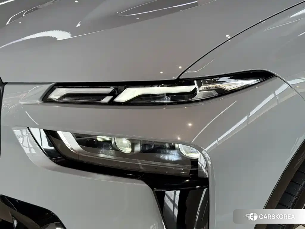 BMW X7 id 4600499 из Китая 10