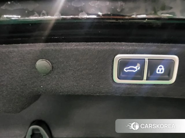 Hyundai Grandeur Hybrid (GN7) id 3982027 из Кореи 10