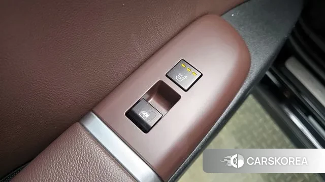 Hyundai Grandeur (GN7) id 3426838 из Кореи 10