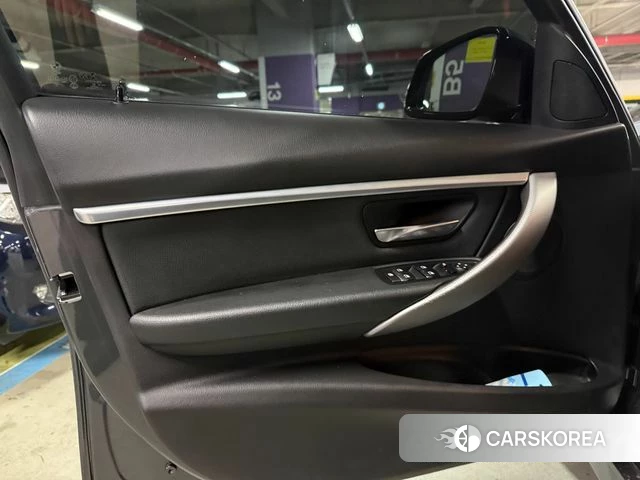 BMW 3 Series (F30) id 3820834 из Кореи 10