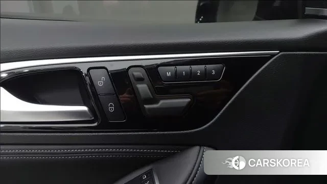 Infiniti Q30 id 3703364 из Кореи 10