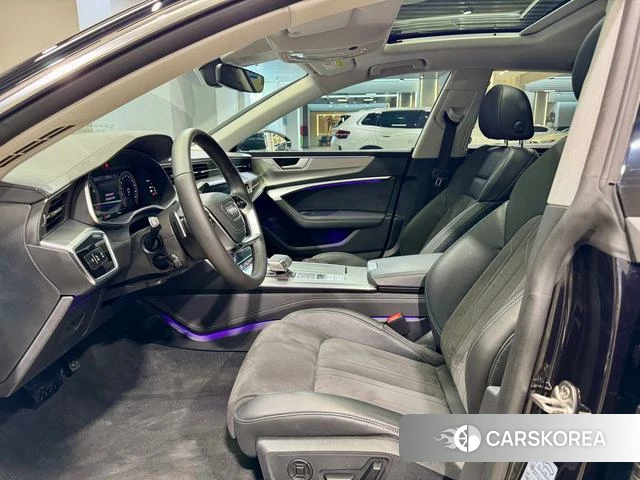 Audi A7L id 3849801 из Китая 10
