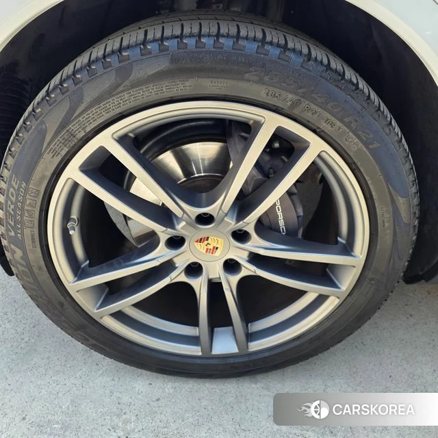 Porsche Cayenne (PO536) id 4186360 из Кореи 10