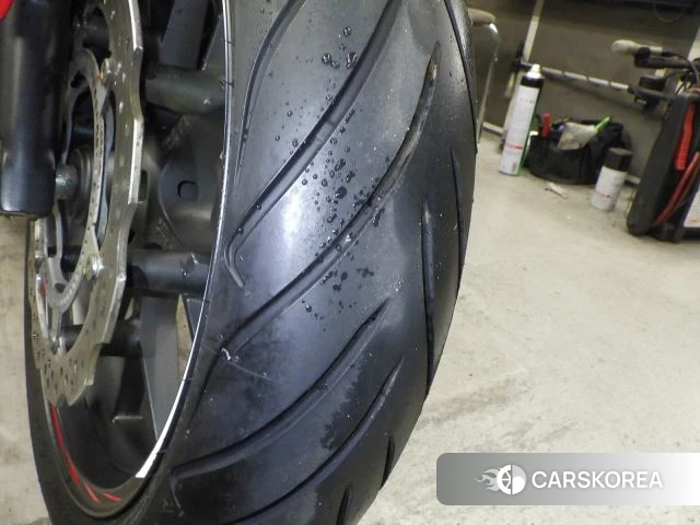 Проданный Honda CBR400R id 4184291 из Японии, фото 10