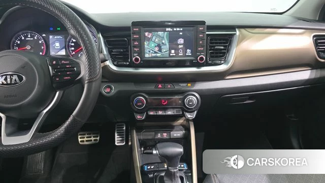 Kia Stonic id 3917080 из Кореи 10