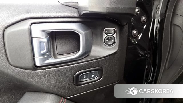 Jeep Wrangler (JL) id 4223878 из Кореи 10