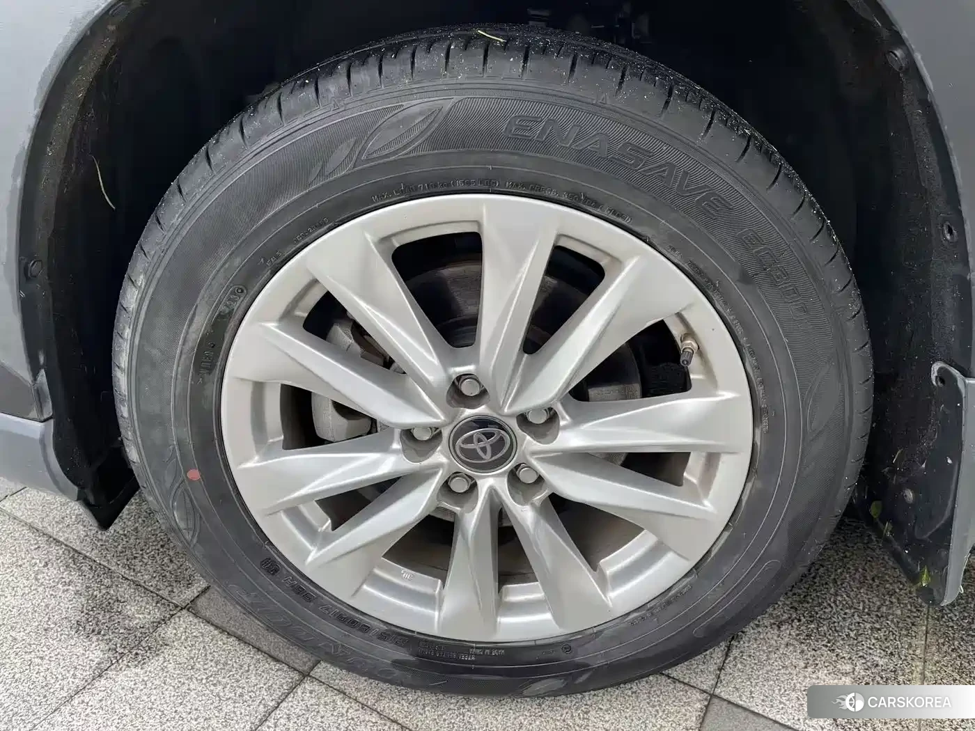 Toyota Corolla id 4680664 из Китая 10