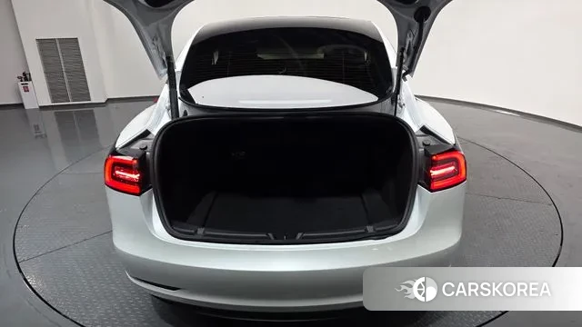 Tesla Model 3 id 2931445 из Кореи 10