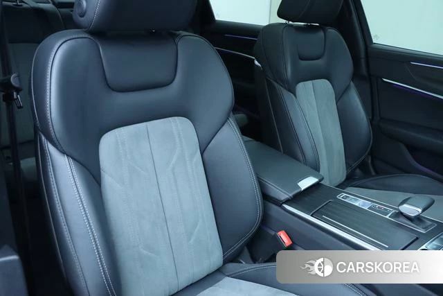 Audi A6L id 4272107 из Китая 10