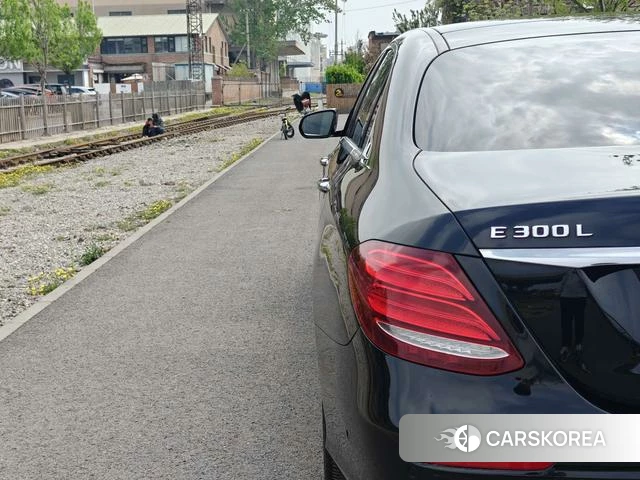 Mercedes-Benz E-class id 4235033 из Китая 10