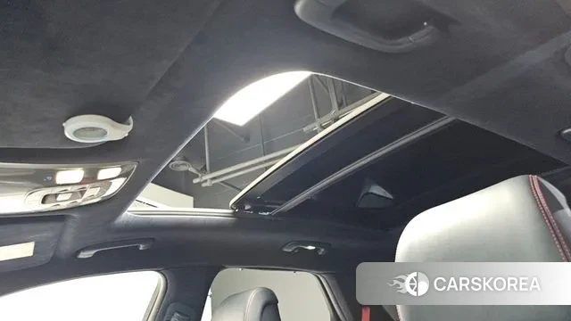 Genesis GV70 id 3290915 из Кореи 10