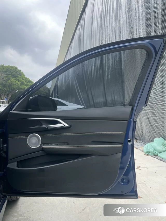 BMW 1 series id 4279288 из Китая 10
