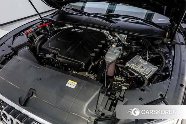 Audi A7L id 4278725 из Китая 10