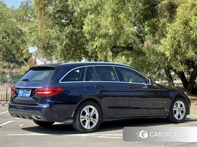 Mercedes-Benz Class C (imported) id 4222344 из Китая 10
