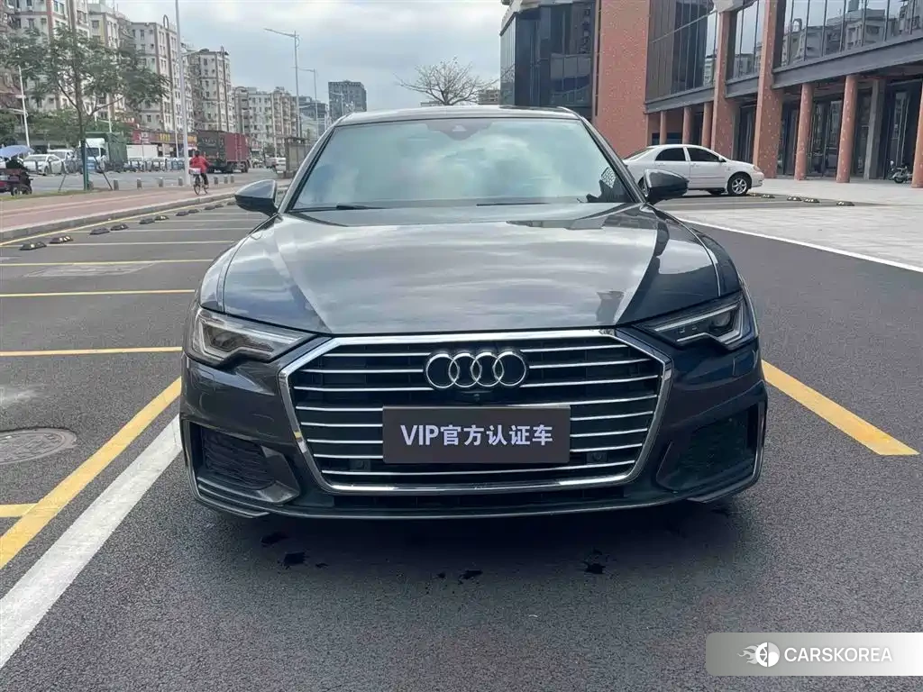 Audi A6L id 4547557 из Китая 10