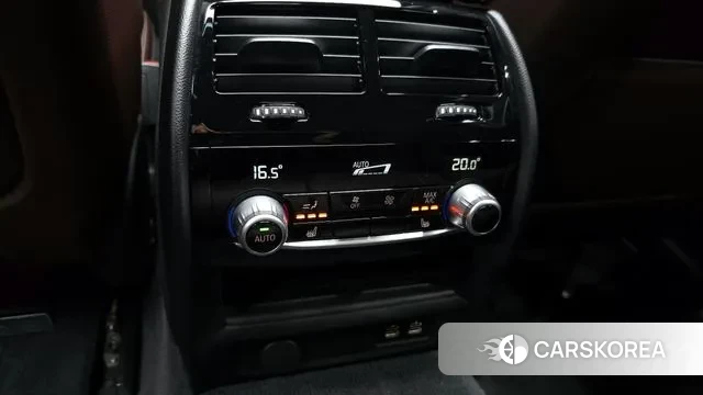 BMW 5 Series (G30) id 3384165 из Кореи 10