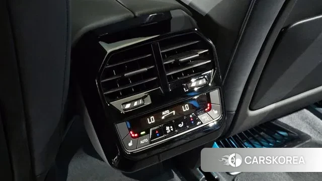 BMW iX id 3043583 из Кореи 10