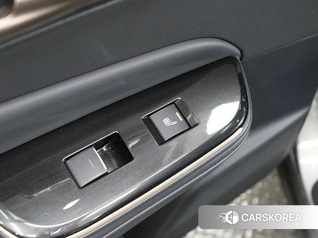 Toyota Crown Crossover id 4617430 из Кореи 10