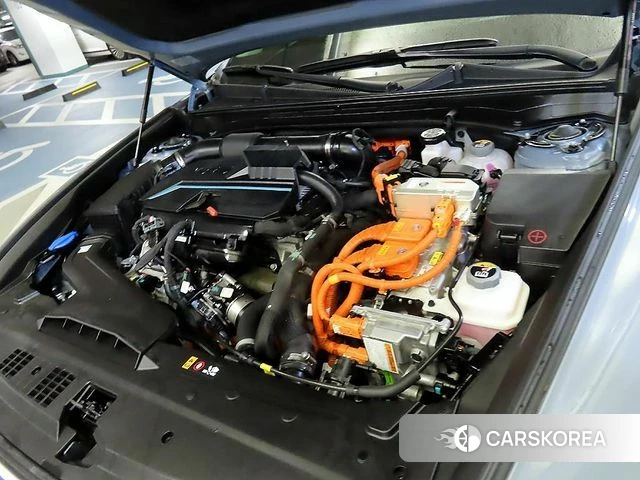 Hyundai Grandeur Hybrid (GN7) id 4691952 из Кореи 10