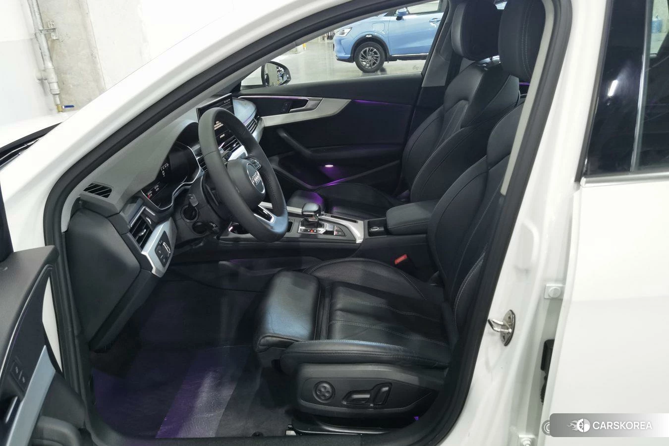 Audi A4L id 4426541 из Китая 10