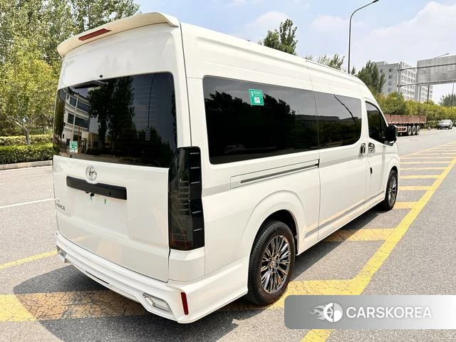 Toyota Hiace id 4261833 из Китая 10