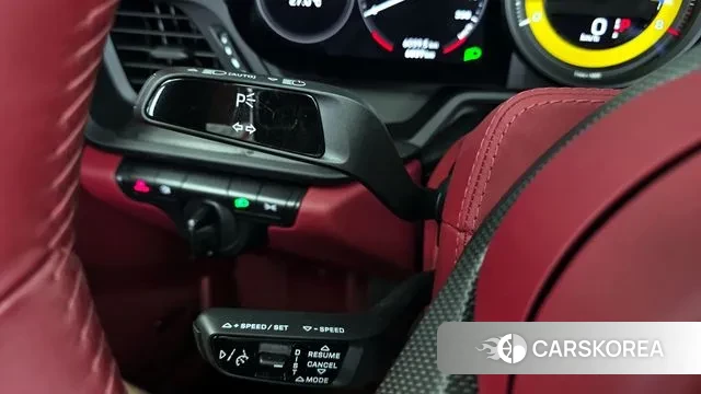 Porsche 911(992) id 3217768 из Кореи 10