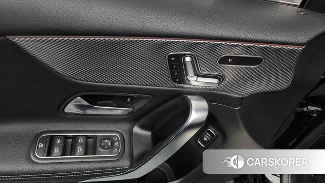 Mercedes-Benz A-Class W177 id 4309987 из Кореи 10